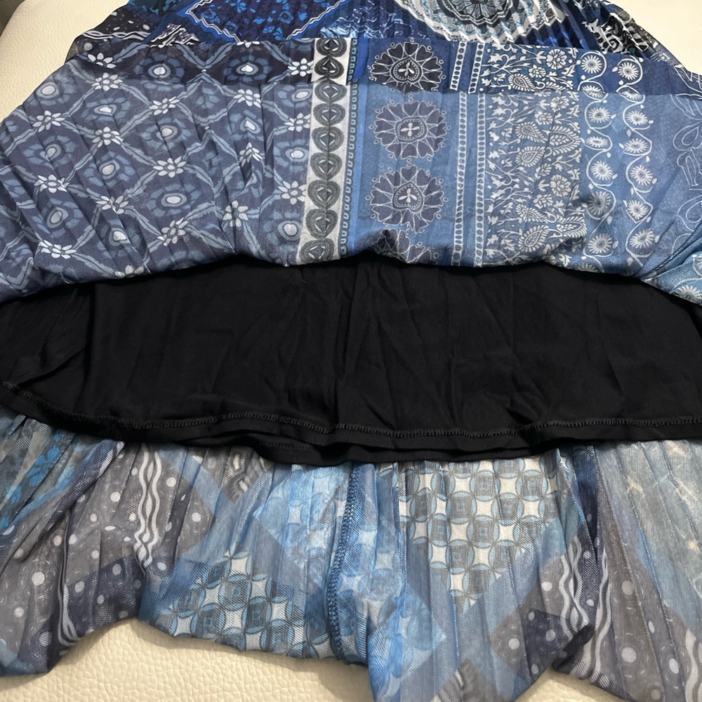 Desigual Women’s Patchwork Pleated Midi Skirt - Made in Spain - Size XL - Picture 3 of 8